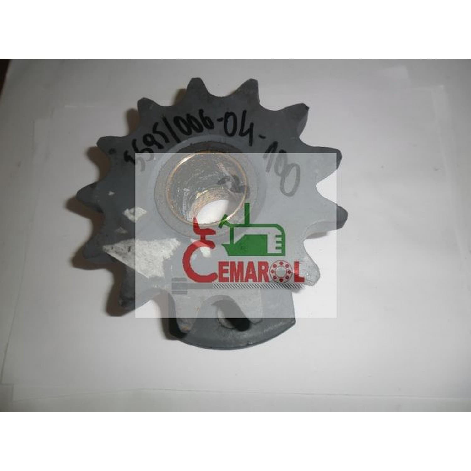 Piasta z-13   5595/006-04-100 Unia Famarol Oryginał