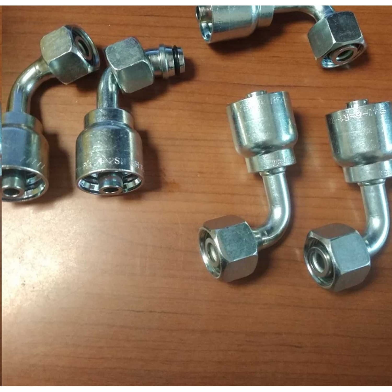 Końcówka hydrauliczna dkol 90 M12 dn 06 p52 t48 parker